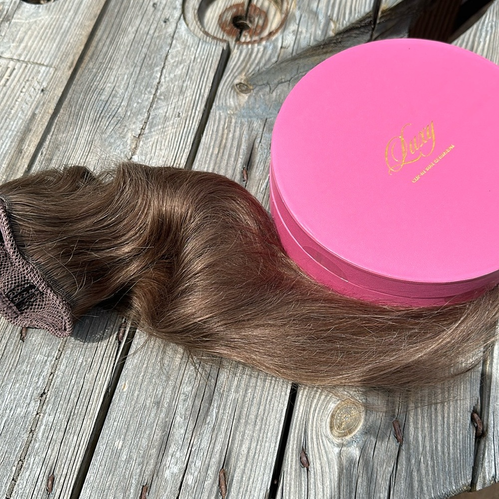 Luxy Clip-in Bun Extension